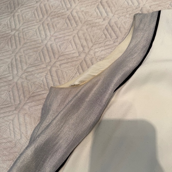 White and Silver Sleeveless Dress, Judith and Charles, US 2 - Picture 7 of 9